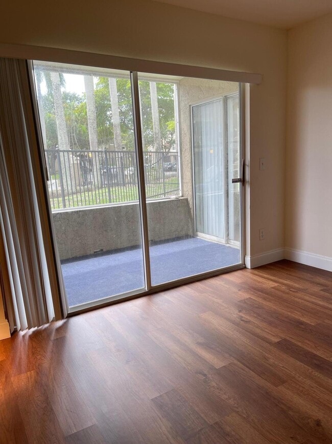 Building Photo - 1740 Palm Cove Blvd