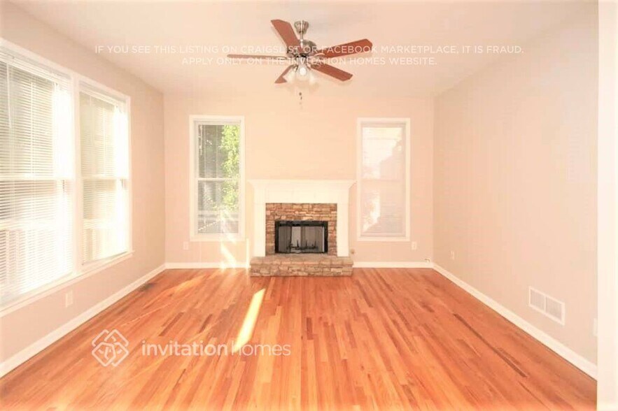 Building Photo - 3850 Ansley Park Dr