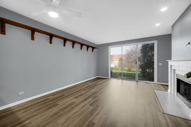 Building Photo - 4430 Quill Ln
