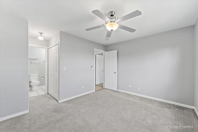 Building Photo - 5815 Wilshire Ct