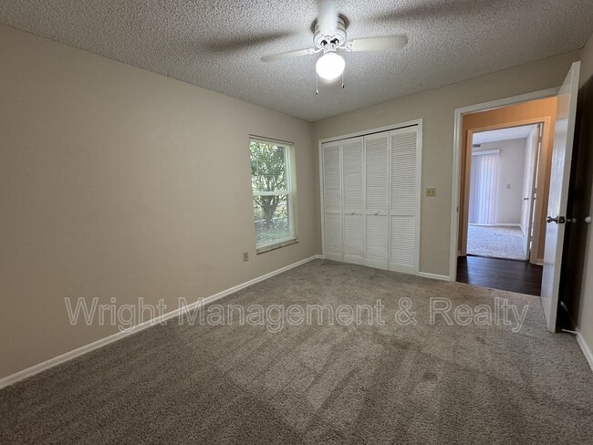 Building Photo - 3966 Eagle Cove E Dr