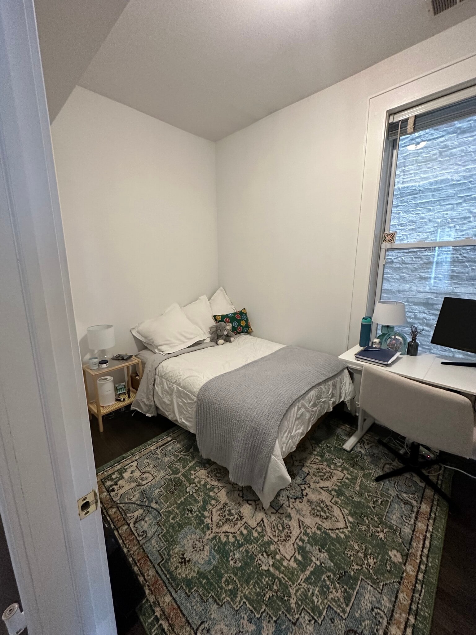 Building Photo - 2111 N Dayton St