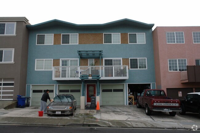 Building Photo - 360 Susie Way