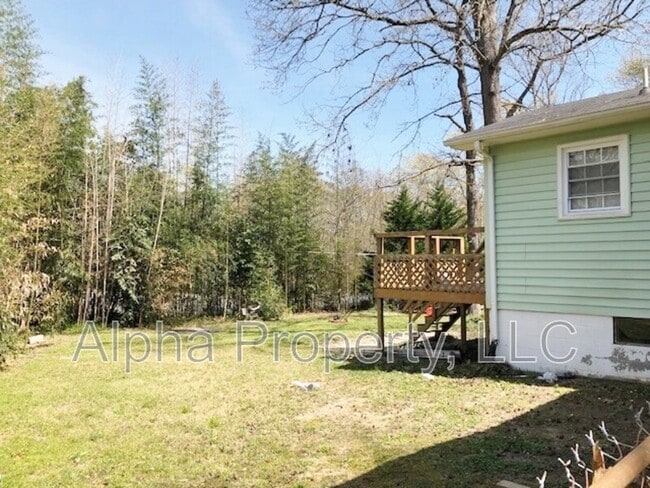 Building Photo - 7 Pembroke Ln