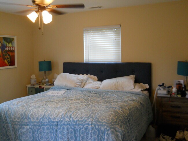 Building Photo - 631 Hapsfield Ln