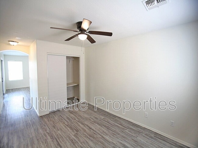 Building Photo - 981 S 242nd Dr