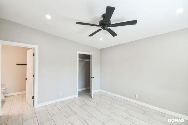 Building Photo - 3555 E 4th St