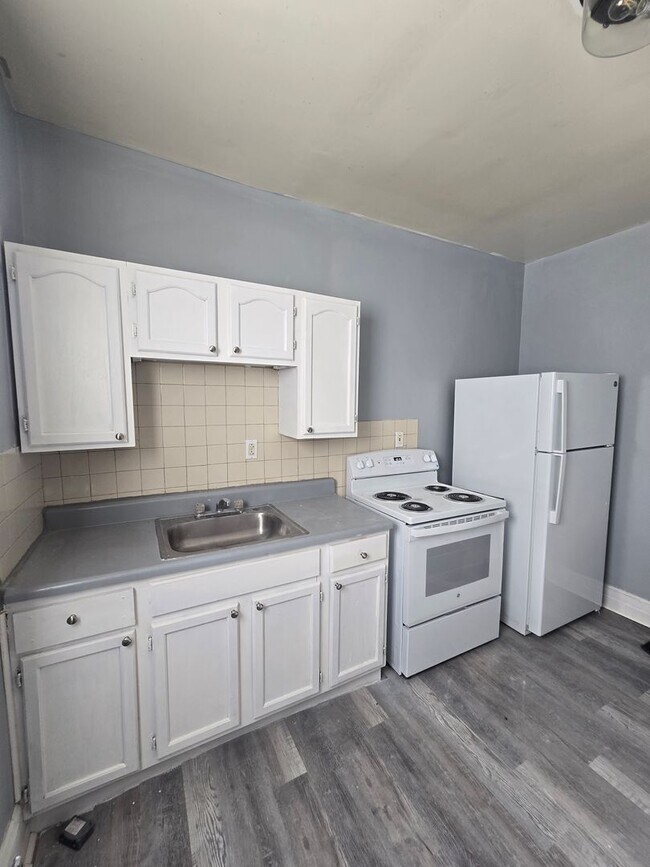 Building Photo - 5122 Greene St