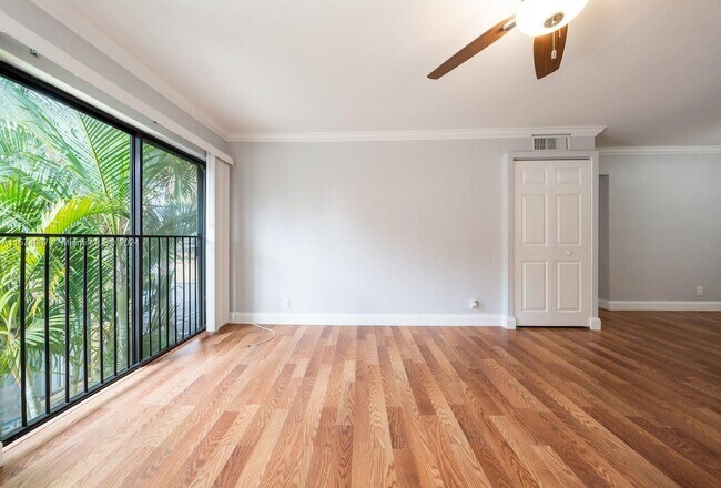 Building Photo - 11384 Royal Palm Blvd