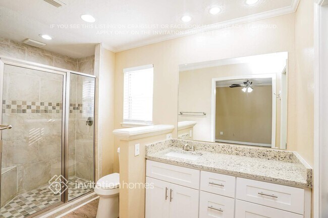 Building Photo - 5803 Old Lodge Dr