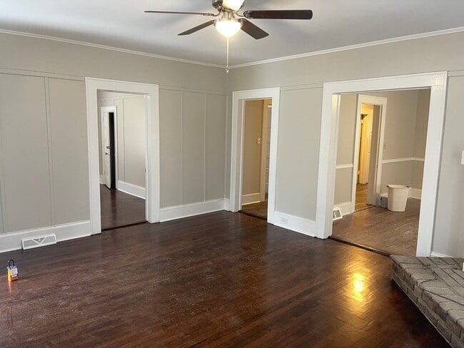 Building Photo - 2417 Statesville Blvd