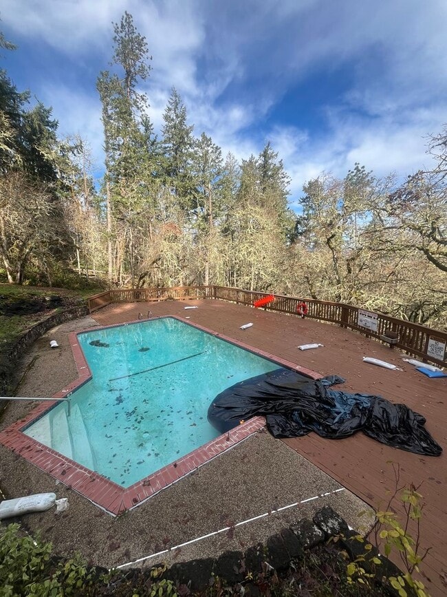 Building Photo - 2-Bedroom 2-Bathroom Condo POOL, HOT TUB and GYM included