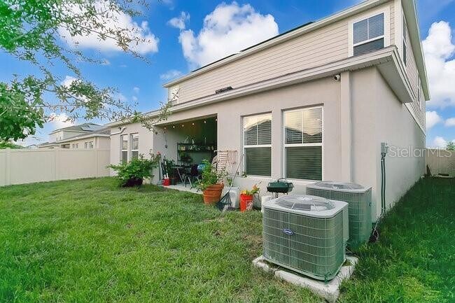 Building Photo - 850 Sand Sea Pl