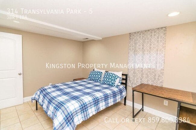 Building Photo - 314 Transylvania Park