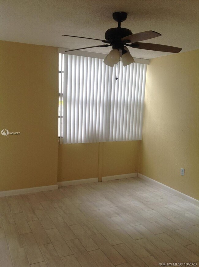 Building Photo - 6153 SW 69th St