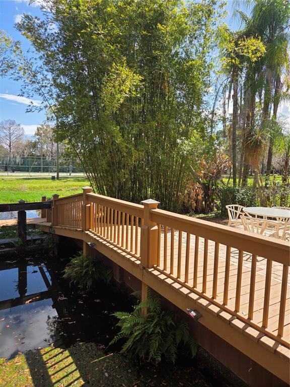 Building Photo - 507 Lakeshore Dr