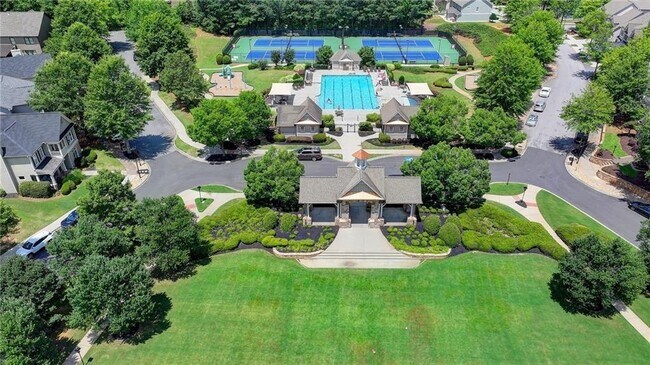 Building Photo - 2339 Village Grove Dr NW