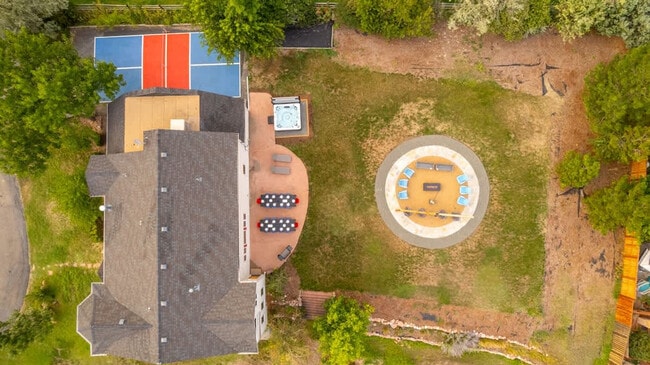 Building Photo - 7208 Secrest Ct