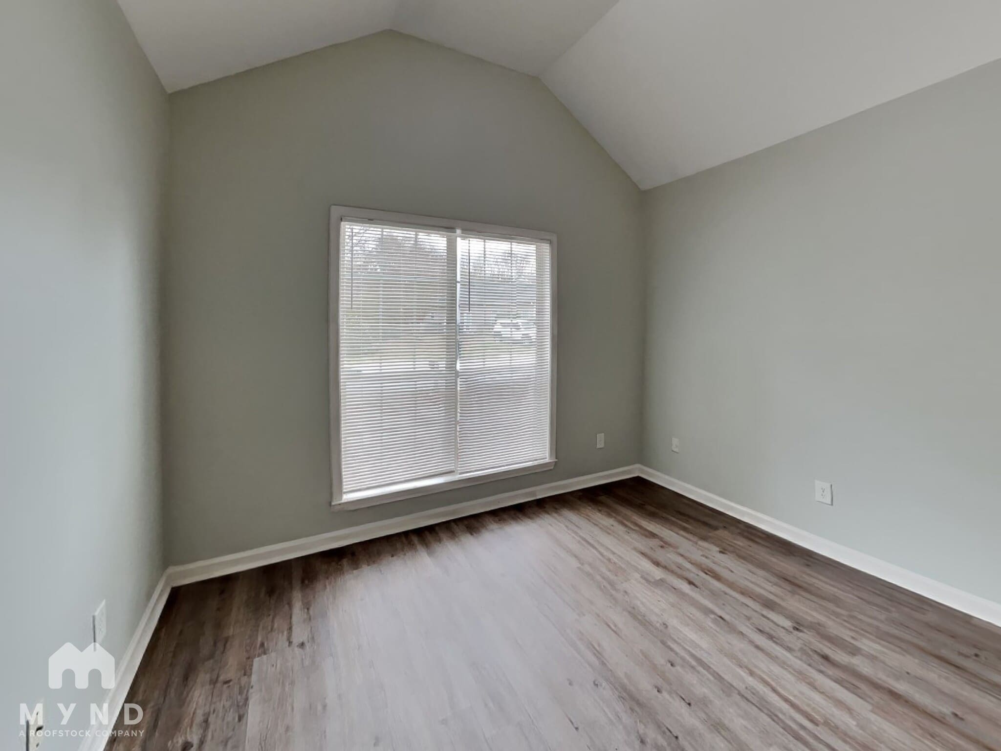 Building Photo - 378 Walker Way