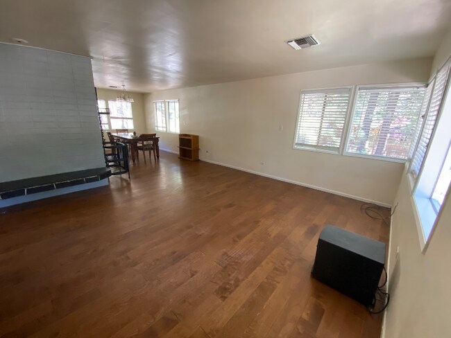 Building Photo - 293 Forest Trail