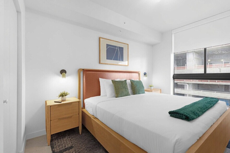 Building Photo - 11 NE 6th St