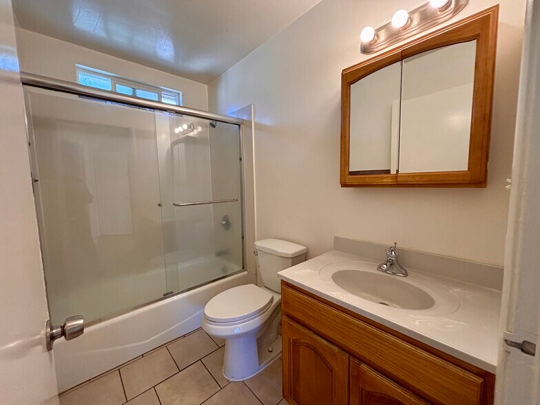 Building Photo - 8638 MacArthur Blvd