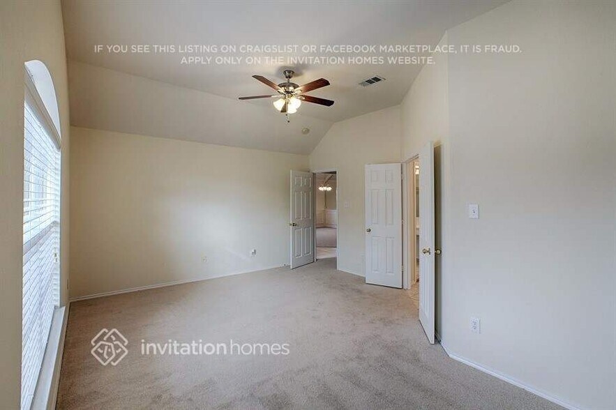 Building Photo - 5704 Bedford Ln