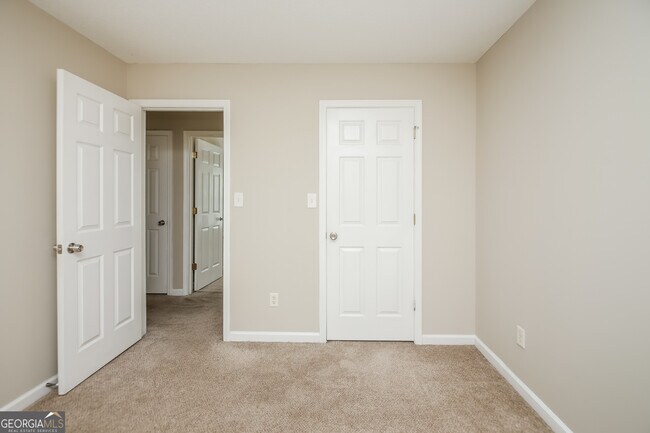 Building Photo - 3775 Buffington Pl