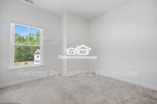 Building Photo - 1005 Opal St