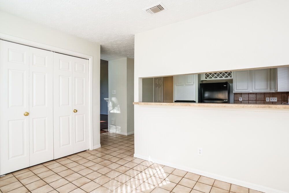 Building Photo - 5502 Village Springs Dr