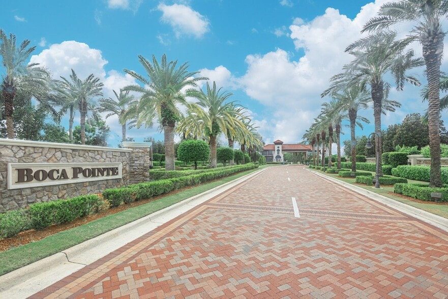 Building Photo - 7535 La Paz Blvd