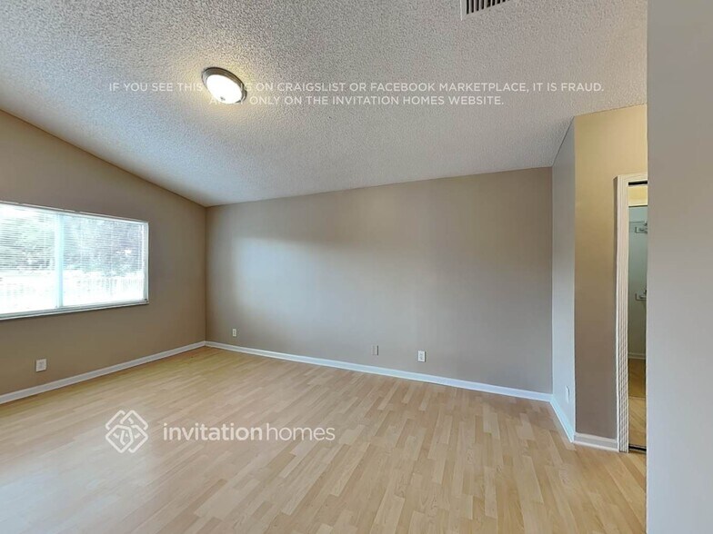 Building Photo - 1401 Banyan Cir
