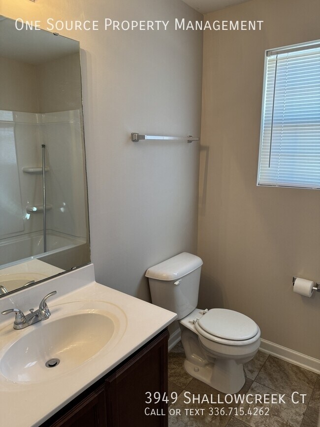 Building Photo - 3949 Shallowcreek Ct