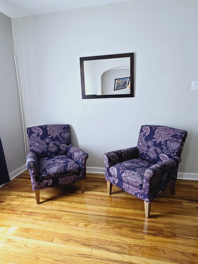 TV room - 205 Harvard Dr SE