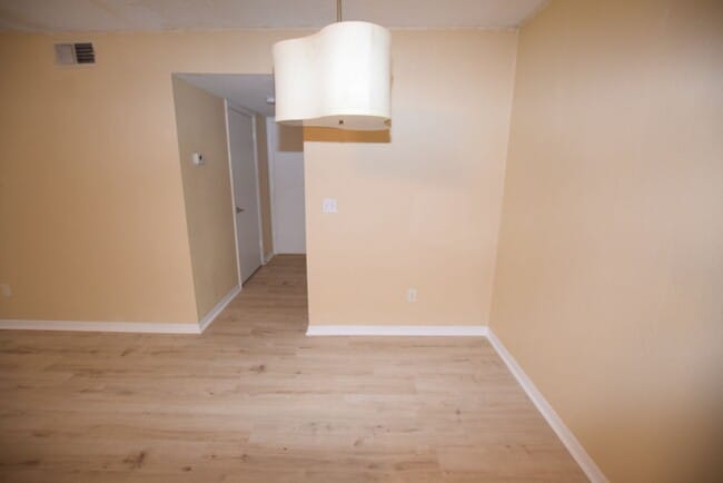 Building Photo - 5120 Conroy Rd