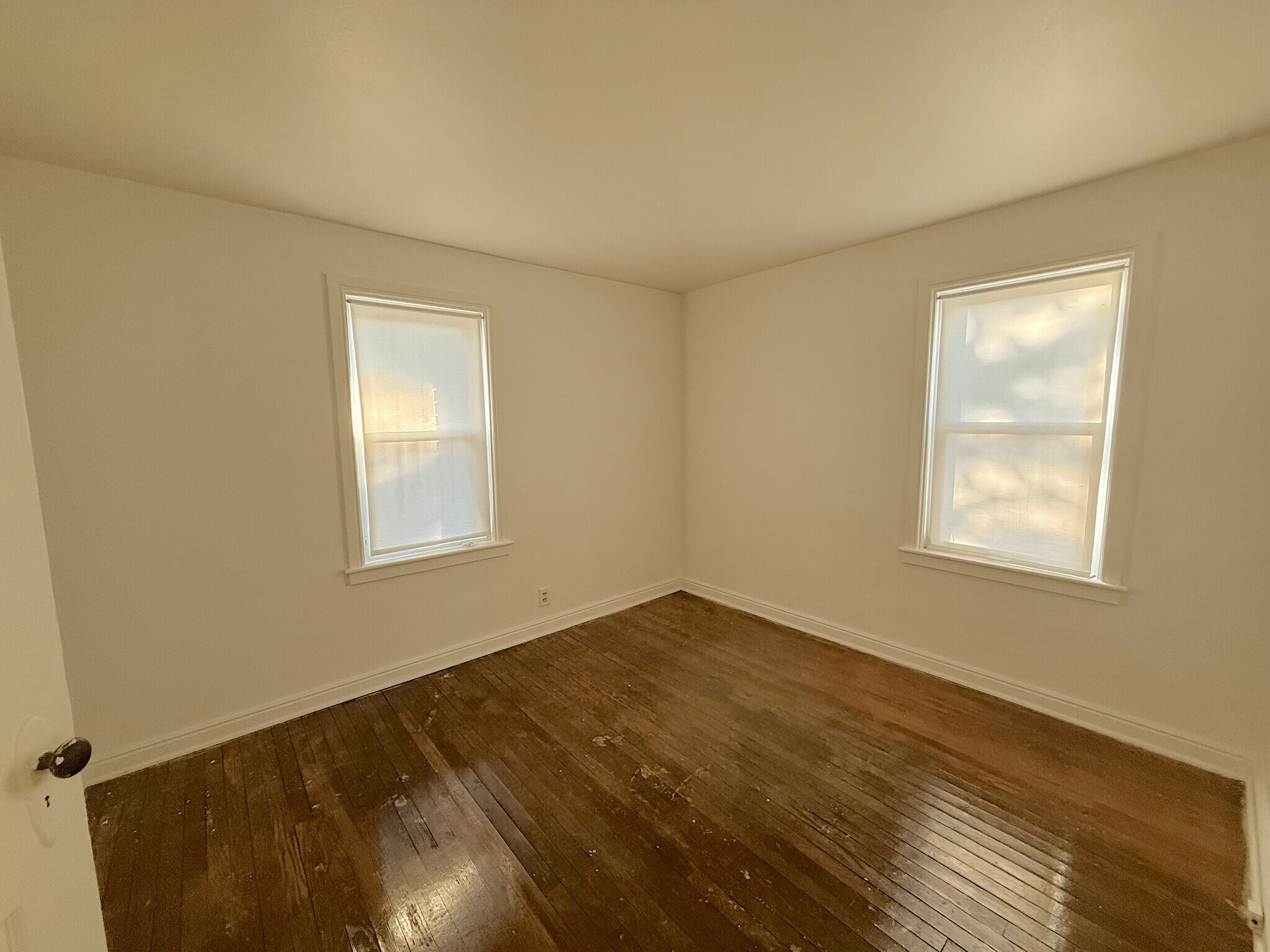 Bedroom 1, photo 1 - 443 N Prospect St