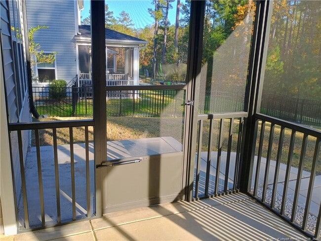 Building Photo - 510 Falls Creek Dr