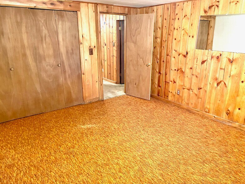Building Photo - 3845 Linda Vista Ln