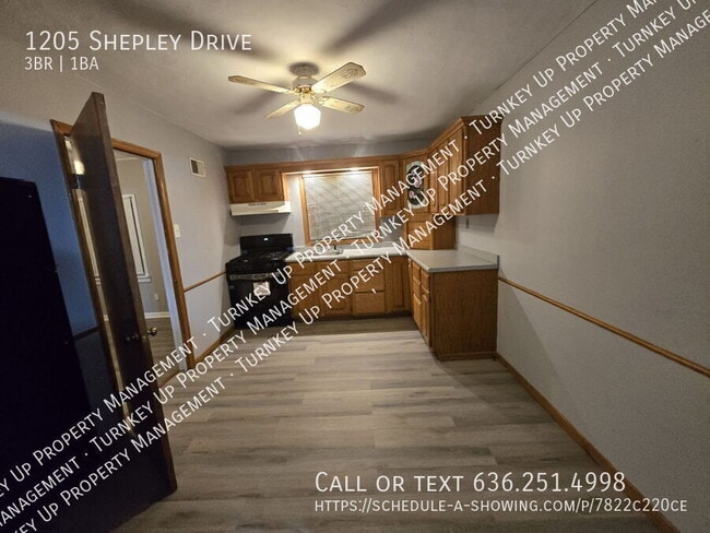 Building Photo - 1205 Shepley Dr