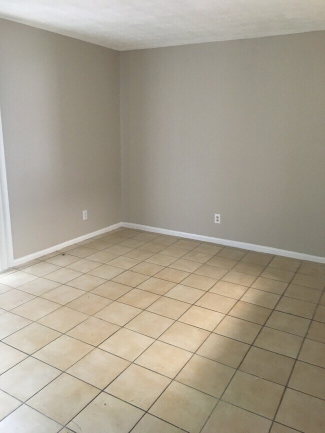 Charming Townhouse in Ellenwood 2493 Rex Rd Ellenwood GA 30294