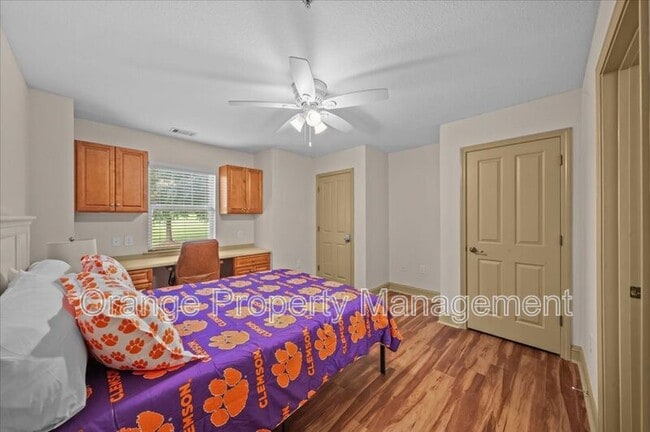 Building Photo - 1613 Muscovy Wy