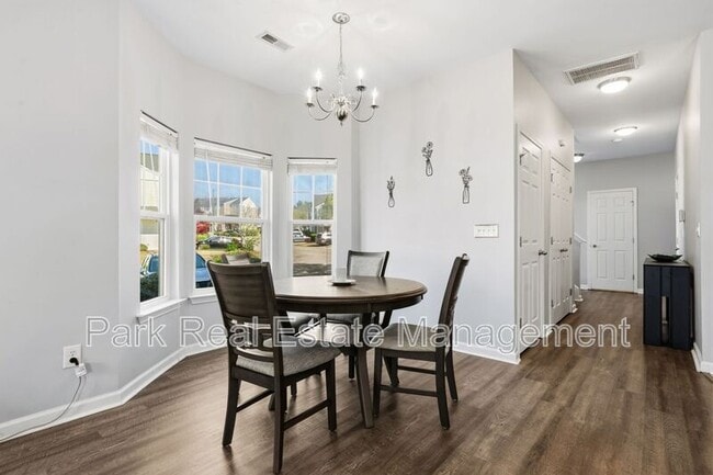 Building Photo - 1326 Stone Manor Dr