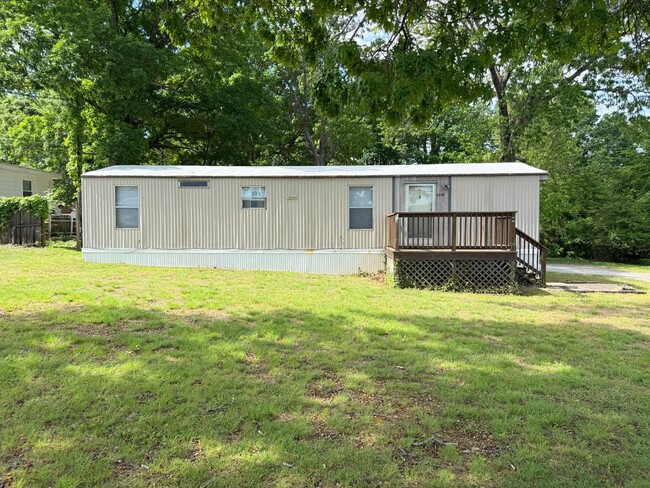 Building Photo - 2 Bedroom Home in Campbell County