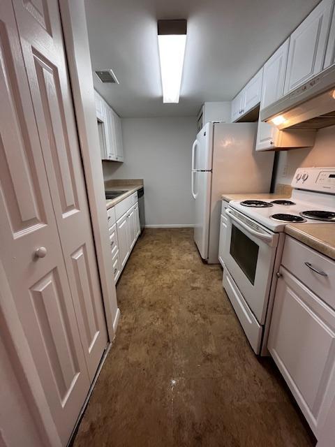 Building Photo - 6110 Curry Ford Rd