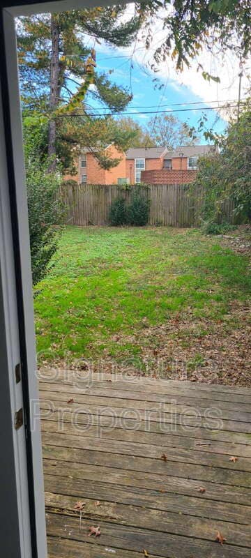 Building Photo - 5421 Blue Ridge Ave