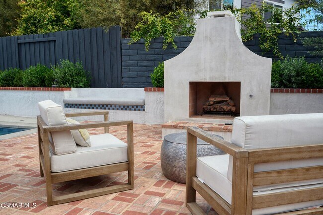 Building Photo - 1292 Brookview Ave