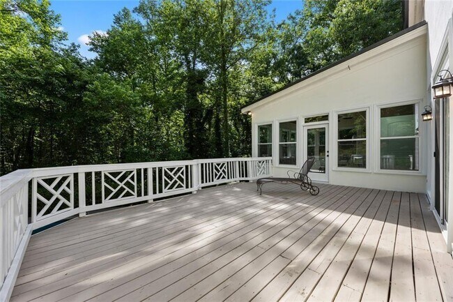 Building Photo - 1260 Heards Ferry Rd NW