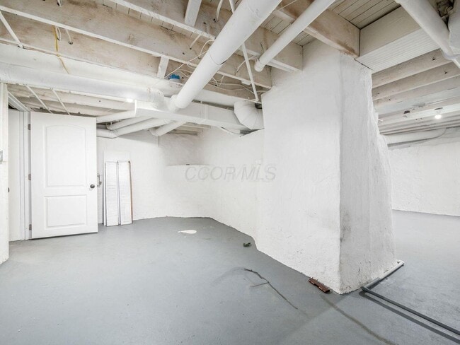 Building Photo - 1091 S Washington Ave