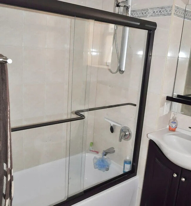 Building Photo - 2072 Ocean Ave