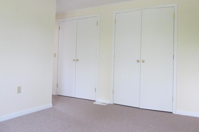 Building Photo - 226 Curtis Ave